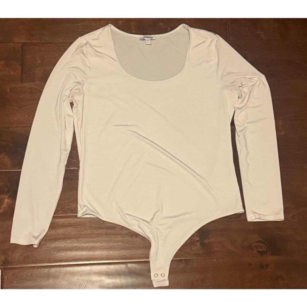 Express Women’s White Long Sleeve Scoop Neck Bodysuit Stretch Knit Top XL